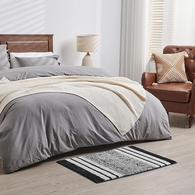 CozeCube Black Striped Bath mats for Bathroom Non Slip, Fluffy Absorbent Microfiber Bath mat Washable, Aesthetic Bathroom Rugs, Large Bath mat for Sink, 36" x 24"