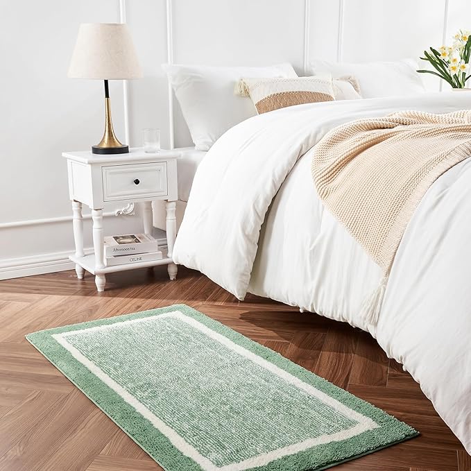 CozeCube Bath Mat, Non Slip Shaggy Bath Rug, Extra Soft Absorbent Microfiber, 32' x 20', Sage Green