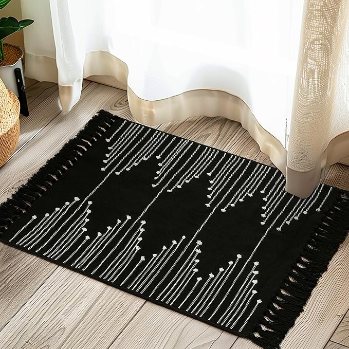 Tritard Boho Entryway Rug 2x3 - Washable Woven Cotton Indoor Throw Rugs with Tassel, Small Aztec Bathroom Kitchen Area Rug Farmhouse Bath Door Mat Low Pile for Doorway, Laundry, Black and White