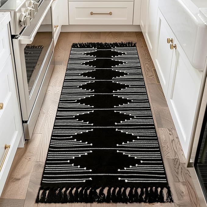 Tritard Boho Runner Rug 2x6 - Washable Lightweight Area Rug for Hallway, Farmhouse Aztec Cotton Rugs with Tassels Kitchen Bathroom Thin Woven Low Pile Carpet for Entryway, Bedroom, Black and White