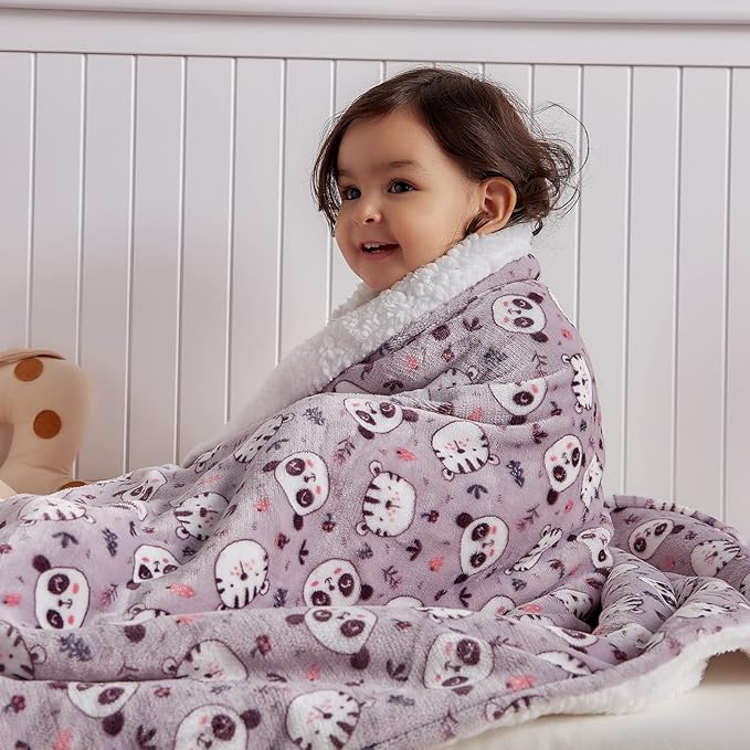 DaysU Plush Flannel Sherpa Baby Blanket for Girls Boys, Generous Reversible Soft Micro Fleece Toddler Bed Throw Blanket with Animal Print for Kids and Children, Animal Head, 50"x60"