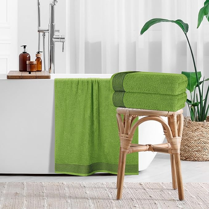 Belizzi Home Ultra Soft 4 Pack Oversized Bath Towel Set 27x54 inches, 100% Cotton Bath Towels, Highly Absorbant Compact Quickdry & Lightweight Towel, Ideal for Gym Travel Camp Pool - Kiwi Green