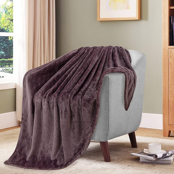 TOONOW Fleece Bed Blanket Queen Size 90x90 inches, Super Soft Fluffy Fuzzy Plush Blanket Geometric Pattern Cozy Microfiber Flannel Blankets for Couch, Bed, Sofa, Purple