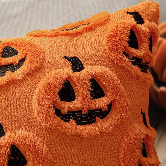 MIULEE Fall Halloween Throw Pillow Covers 20x20 Decorative Pumpkin Pattern Pillowcases Soft Plush Faux Wool Cushions for Home Patio Sofa Couch,Orange-Black