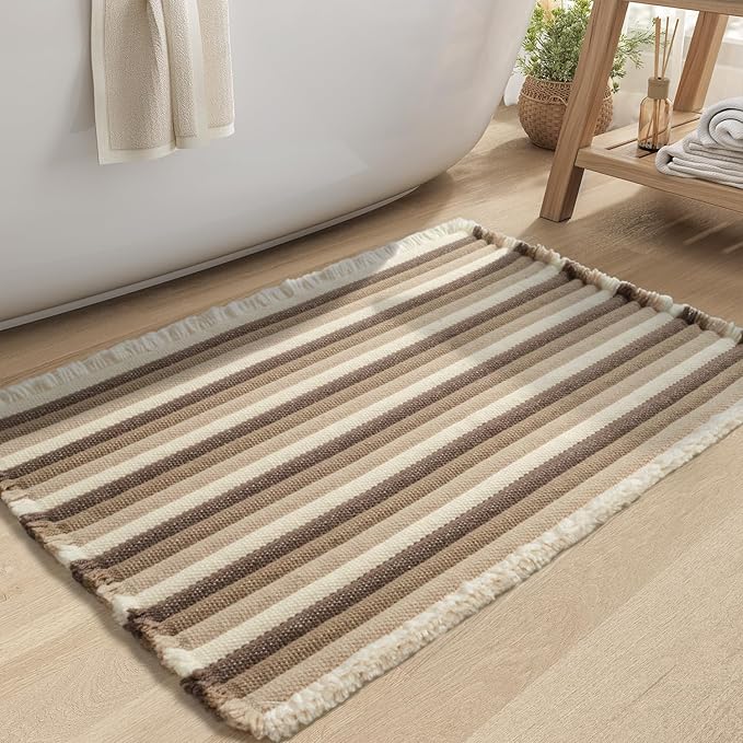 tchdio Striped Bath Mat Rug, Super Absorbent Non Slip Bath Mats for Bathroom Floor 3D Woven Gradient Bathroom Mat with Tassels Machine Washable Bathroom Rugs Beside Tub, 24" x 36", Brown