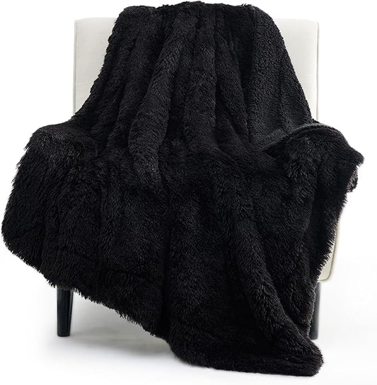 Bedsure Fluffy Black Throw Blanket Gifts for Women, Men, Soft Fleece Cozy Fuzzy Sherpa Plush Warm Minky Thick Faux Fur Throws for Couch, Bed, Black Decor House Blanket Gifts for Mom Dad, 50x60