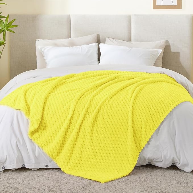 BEDELITE Fleece Throw Blanket for Couch & Bed - 3D Jacquard Decorative Amber Yellow Blanket, Super Soft and Cozy Warm Fuzzy Blanket All Seasons Suitable, 60x80Inches