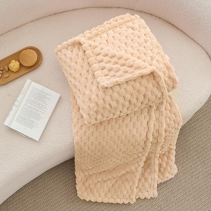 BEDELITE Fleece Throw Blanket for Couch & Bed - 3D Jacquard Decorative Blush Sand Blanket, Super Soft and Cozy Warm Fuzzy Blanket All Seasons Suitable, 60x80Inches