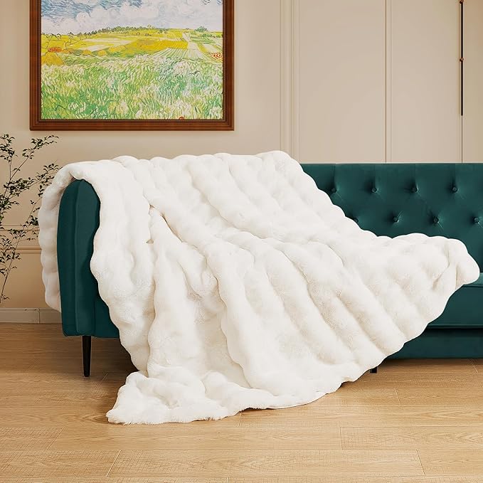 Light Beige Fluffy Blanket King Size Faux Bunny Fur Fuzzy 90x108 Throw Blanket for Bed Thick Furry Blanket King for Couch Bedroom Decor Winter Home Gifts 1000 GSM