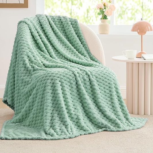 BEDELITE Fleece Throw Blanket for Couch & Bed - 3D Jacquard Decorative Sage Green Blanket, Super Soft and Cozy Warm Fuzzy Blanket All Seasons Suitable, 60x80Inches