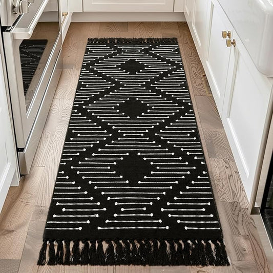 Tritard Washable Runners for Hallways 2x6 Boho Runner Rug with Tassels, Woven Cotton Kitchen Hallway Rug Runner Farmhouse Low Pile Rugs Carpet for Indoor Entryway Bathroom Laundry Bedroom, Black White