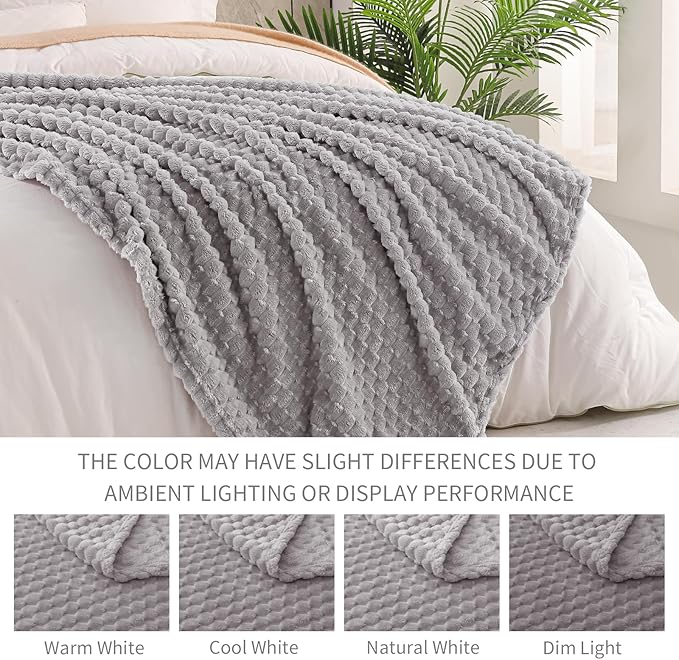 Exclusivo Mezcla King Size Soft Fleece Blanket, 90x104 Inches Stylish Jacquard Velvet Blanket for Bed, Fuzzy Cozy Lightweight for All Season, Light Grey