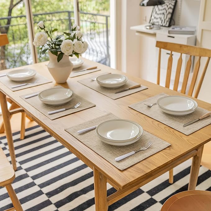 Demetex Burlap Placemsts Set of 4 Heat Resistant Decorative Cloth Place Mats Wipeable Lined Linen Table Plate Mats for Party Dinner Gathering, Burlap