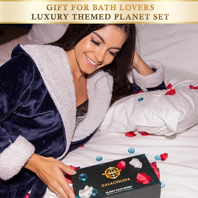 Bath Bombs Rich in Essential Oil and Shea Butter / 8 x 2.12 Ounces Handmade Planet Themed Bubble Bath Fizzer/Luxury Bath Bomb Set/Non-Staining, Vegan, Cruelty-Free/Perfect Spa Gift for Men and Women