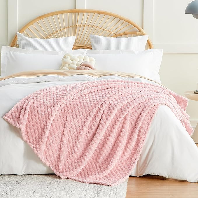 EXQ Home Fleece Throw Blanket for Couch or Bed - 3D Imitation Turtle Shell Jacquard Decorative Blankets - Cozy Soft Lightweight Fuzzy Flannel Blanket Suitable for All Seasons(50"×60",Pink)