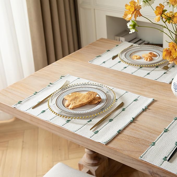 Boho Placemats Set of 4 for Dining Table Decor, Woven Cloth Place Mats for Farmhouse Rustic Kitche Home Decor, Cotton Placemats 13 x 19 Inch, Green and Beige Table mats
