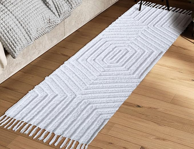 Boho Runner Rug 2x6' Washable Kitchen Rugs with Tassels Indoor Farmhouse Rugs for Bedroom Aesthetic Tufted Rug for Laundry Room Doorway Living Room_White