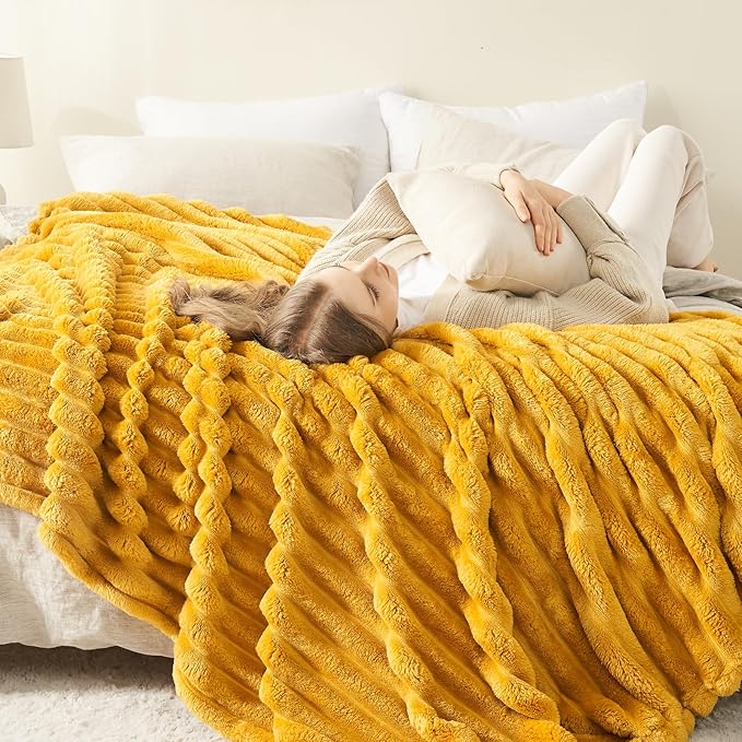 NEWCOSPLAY Super Soft Twin Blanket Mustard Yellow Premium Silky Flannel Fleece 3D Ribbed Jacquard Lightweight Bed Blanket All Season Use (Mustard Yellow Ribbed, Twin(60"x80"))