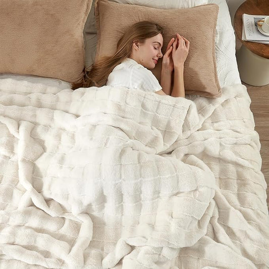 Cozy Bliss Fluffy Queen Size Throw Blankets for Bed,Lightweight Cozy Soft Cream White Faux Fur Throw Blankets for Sofa Bedroom Living Room,90x90 Inches