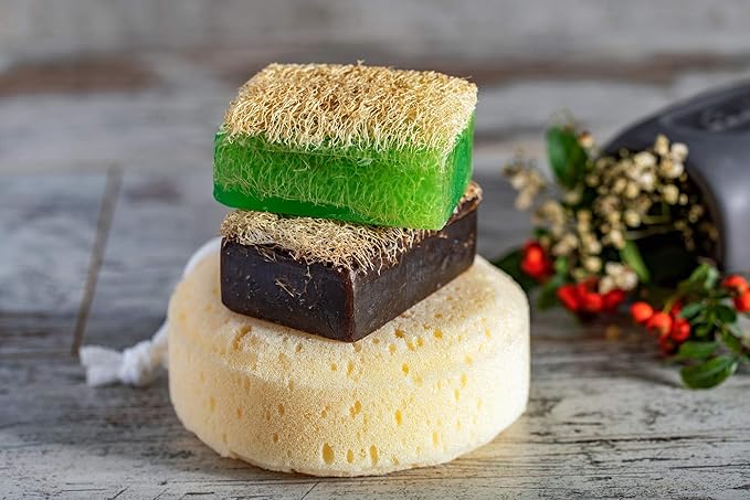 Pine Tar Soap with Loofah - Natural Exfoliating Soap Bar for Men - Smells Like Smoked Woody Pine - Handmade with Pine Tar, Jojoba Oil, Witch Hazel - Black Soap Bar for Body Scrub [4.40 oz - 125 gr]