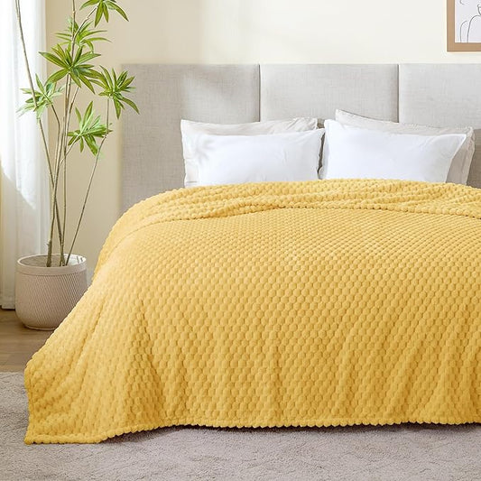 BEDELITE Fleece Throw Blanket for Couch & Bed - 3D Jacquard Decorative Yellow Blanket, Super Soft and Cozy Warm Fuzzy Blanket All Seasons Suitable, 108x90Inches