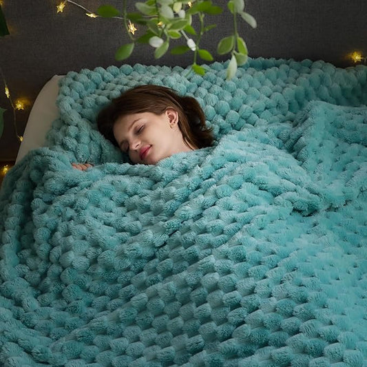 NEWCOSPLAY Super Soft King Blanket Sage Green Premium Silky Flannel Fleece 3D Clouds Stylish Jacquard Lightweight Bed Blanket All Season Use 350GSM (Sage Green, King(90"x110"))