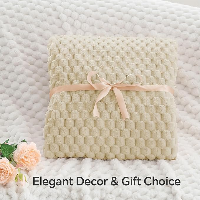 BEDELITE Fleece Throw Blanket for Couch & Bed - 3D Jacquard Decorative Beige Blanket, Super Soft and Cozy Warm Fuzzy Blanket All Seasons Suitable, 50x60Inches