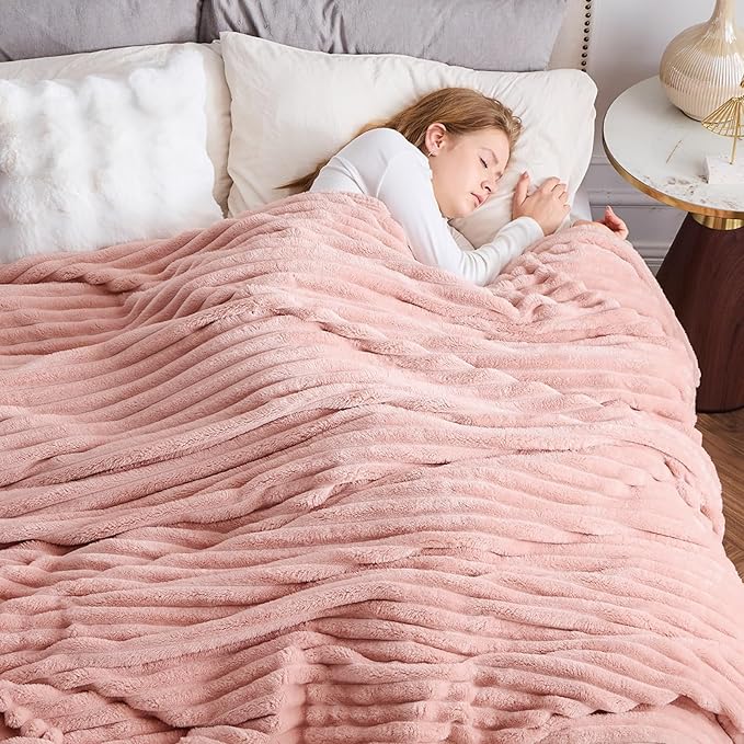 NEWCOSPLAY Super Soft King Blanket Pink Premium Silky Flannel Fleece 3D Ribbed Jacquard Lightweight Bed Blanket All Season Use (Pink Ribbed, King(90"x110"))