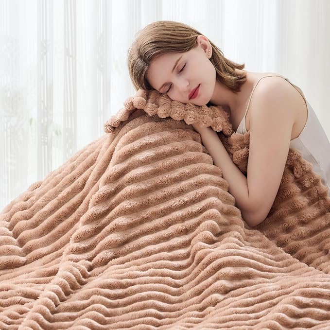 NEWCOSPLAY Super Soft King Blanket Taupe Premium Silky Flannel Fleece 3D Ribbed Jacquard Lightweight Bed Blanket All Season Use (Taupe Ribbed, King(90"x110"))