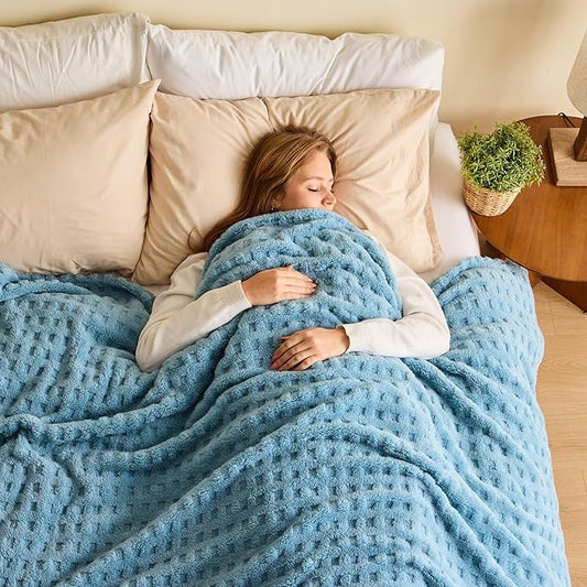 NEWCOSPLAY Super Soft Queen Blanket Blue Premium Silky Flannel Fleece 3D Waffle Checkered Lightweight Bed Blanket All Season Use (Blue, Queen(90"x90"))