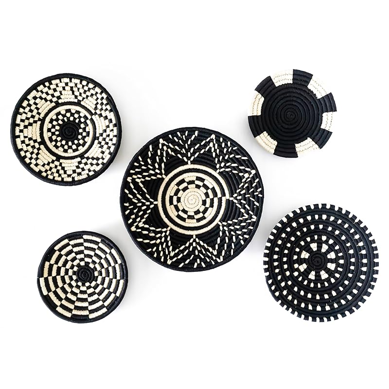 Set of 5 Round Boho Hanging Wall Basket Home Decor for Bedroom, Kitchen, Farmhouse Handmade Decorative Unique Indian Wall Decor Woven Wicker Baskets Decorations (Set of 5, BlackVelvet)