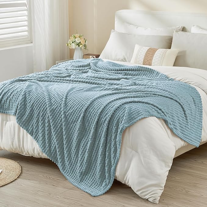EMME Fleece Throw Blanket Luxury Flannel for Couch Bed Sofa Chairl, Soft, Plush, Warm and Cozy Blanket with Geometric Grid Design (Teal, 50'' x 60'')