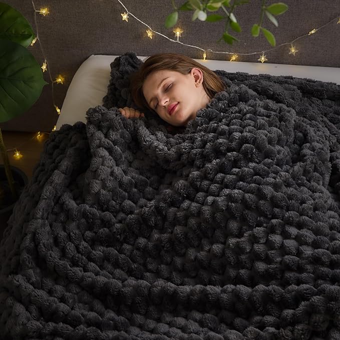 NEWCOSPLAY Super Soft Queen Blanket Grey Premium Silky Flannel Fleece 3D Clouds Stylish Jacquard Lightweight Bed Blanket All Season Use 350GSM (Grey, Queen(90"x90"))