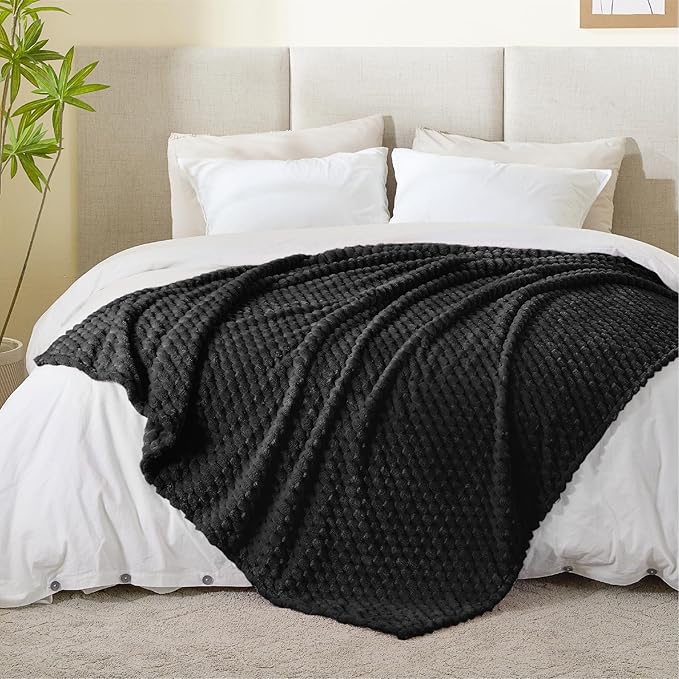 BEDELITE Fleece Blanket Twin Size for Bed Couch, 3D Jacquard Decorative Black Throw, Soft and Cozy Warm Plush Fuzzy Blanket All Seasons Suitable, 60x80Inches