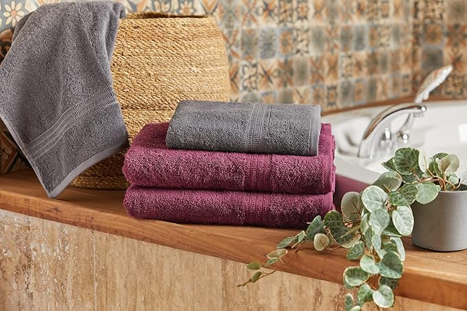 HOMELOVER 4 Piece Towel Set - 100% Organic Cotton 2 Bath Towels & 2 Hand Towels - 500 GSM, Hotel Quality, Soft, Highly Absorbent & Quick Drying Wash Towels for Kitchen & Bathroom (Plum Purple)