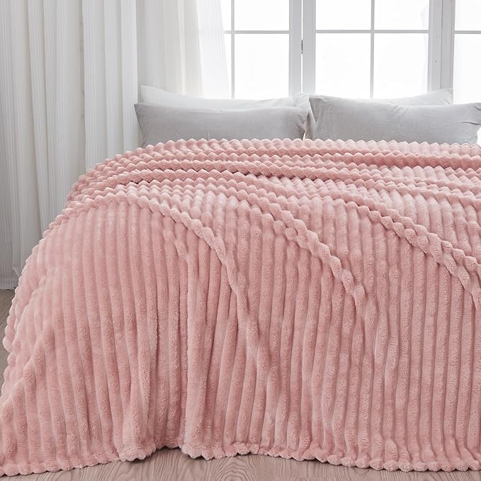 NEWCOSPLAY Super Soft King Blanket Pink Premium Silky Flannel Fleece 3D Ribbed Jacquard Lightweight Bed Blanket All Season Use (Pink Ribbed, King(90"x110"))