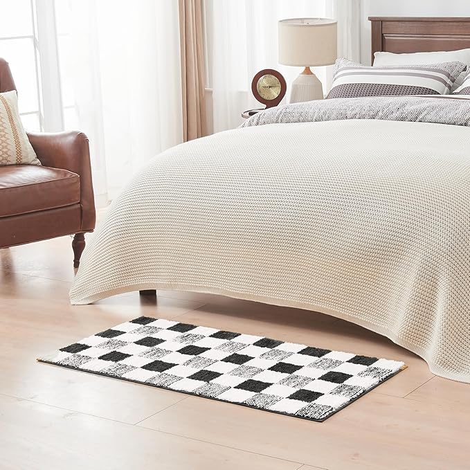 CozeCube Black Checkered Bath mats for Bathroom Non Slip, Fluffy Absorbent Microfiber Bath mat Washable, Aesthetic Bathroom Rugs, Large Bath mat for Shower, 36" x 24"