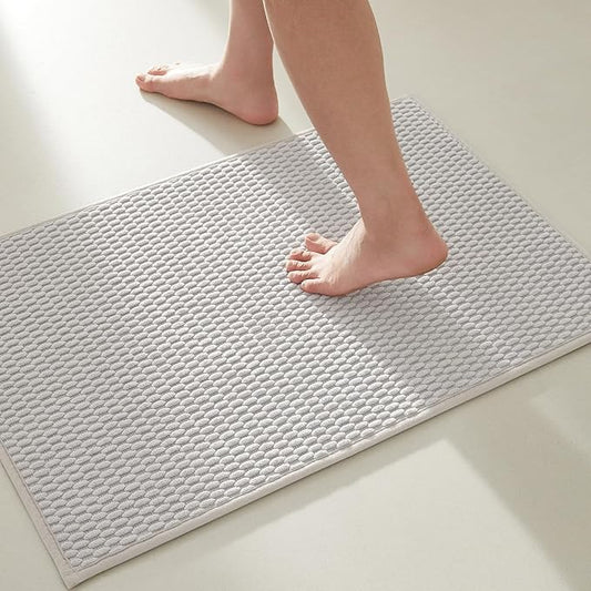 Bathroom Rugs Non Slip Washable, Super Absorbent Thin Bath Mat Small Quick Dry Low Pile Bathroom Rug, Light Grey 20"x30"