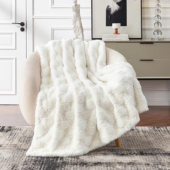 Cozy Bliss Faux Fur Throw Blanket for Couch - Clearance Soft Checkered Fuzzy Plush Cozy Throw Gift Blankets for Women,Cream White Boho Blanket for Sofa Bedroom Living Room.50 * 60 Inches