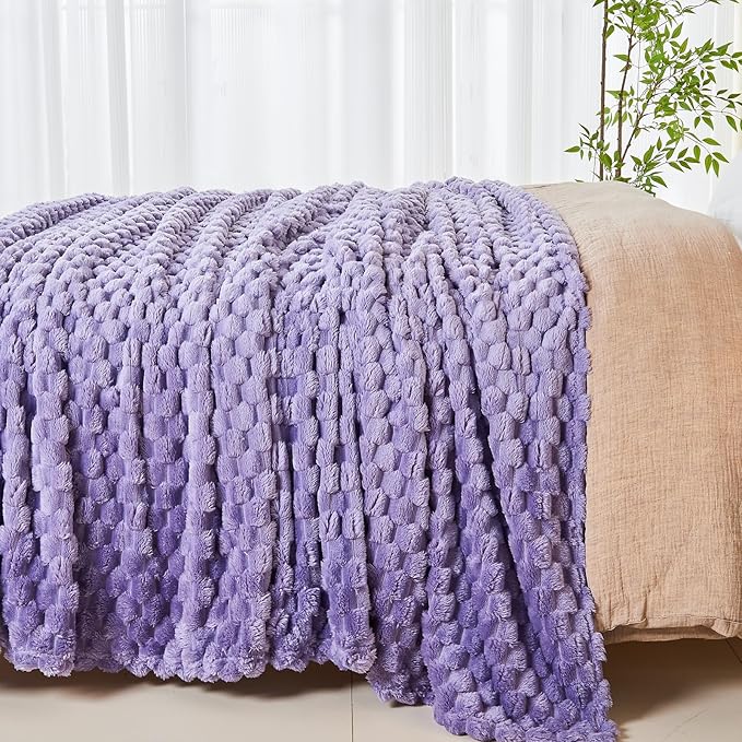 NEWCOSPLAY Super Soft King Blanket Lavender Premium Silky Flannel Fleece 3D Clouds Stylish Jacquard Lightweight Bed Blanket All Season Use 350GSM (Lavender, King(90"x110"))