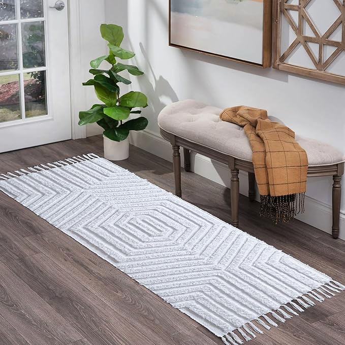 Boho Runner Rug 2x6' Washable Kitchen Rugs with Tassels Indoor Farmhouse Rugs for Bedroom Aesthetic Tufted Rug for Laundry Room Doorway Living Room_White