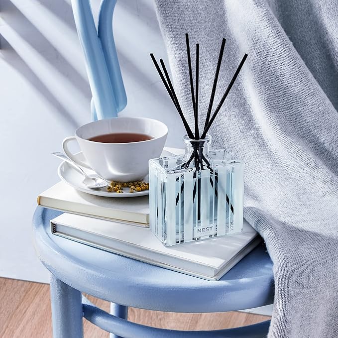 NEST New York Reed Diffuser, Driftwood & Chamomile - 5.9 fl oz - Fragrance for Up to 90 Days - Reusable, Refillable Glass Holder - Includes 8 All-Natural Reed Sticks - Flame Free