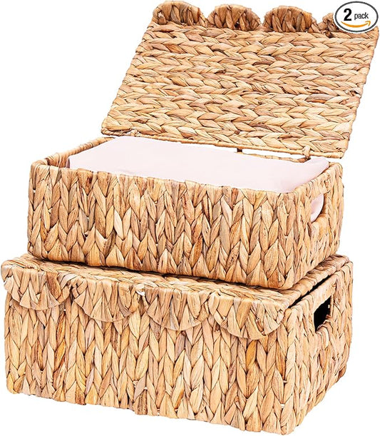 Scalloped Edge Wicker Basket with Lids, Rectangle Wicker Storage Basket with Built-in Handles, Multipurpose Organizer Rattan Display Boxes for Shelf, Nursery Room, Set of 2