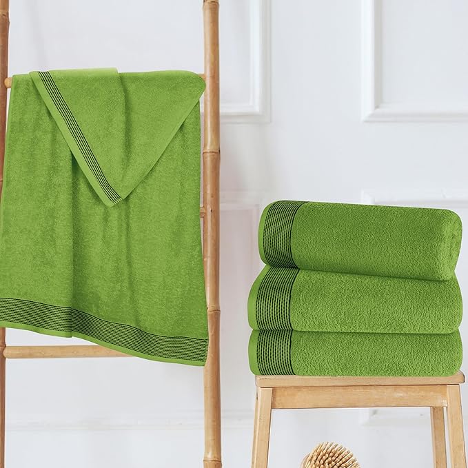 Belizzi Home Ultra Soft 4 Pack Oversized Bath Towel Set 27x54 inches, 100% Cotton Bath Towels, Highly Absorbant Compact Quickdry & Lightweight Towel, Ideal for Gym Travel Camp Pool - Kiwi Green