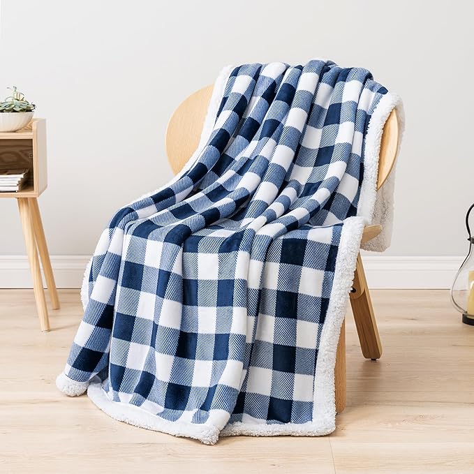 PAVILIA Navy Blue and White Buffalo Plaid Sherpa Throw Blanket for Couch, Plush Checkered Fleece Blanket and Throws, Soft Fuzzy Flannel Blanket for Sofa Bed, Warm Cozy Winter Blanket Gift, 50x60