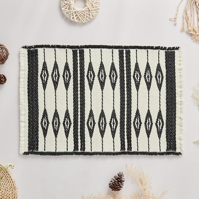 Douceur Boho Bath mat for Bathroom Floor Non Slip, Acrylic Blend Cute Bath Rugs with Tassels, Farmhouse Bathroom Rugs with Geometric Tribal Ethnic Pattern Design in Black and Cream White, 20" x 32"
