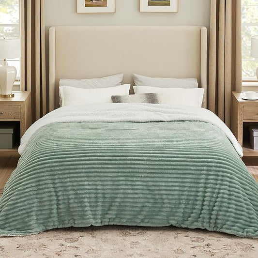 Bedsure Sherpa Blanket King Size for Bed - Super Soft Cozy Plush Fleece Thick Warm Blanket for Winter, Sage Green, 108x90 Inches