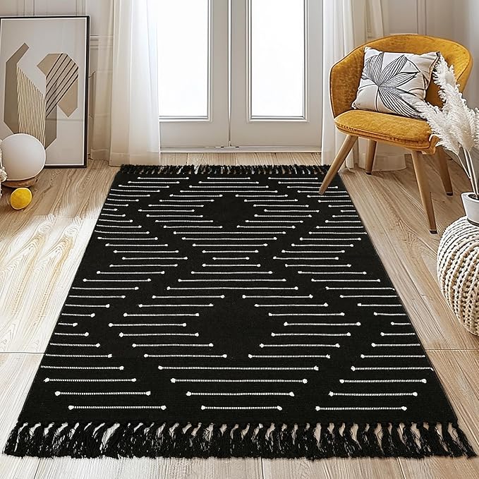 Tritard Boho Washable Area Rug 3x5 - Lightweight Woven Cotton Entryway Bedroom Throw Rugs with Tassels, Thin Farmhouse Aztec Carpet for Kitchen, Bathroom, Entrance, Living Room, Black and White