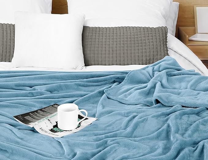 Utopia Bedding Washed Blue Fleece Blanket Twin Size Lightweight Fuzzy Soft Anti-Static Microfiber Bed Blanket (60x80 Inch)