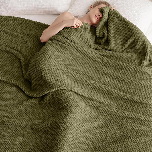 Super Soft 300GSM Green Large King Blanket for Couch, Couch Sofa Bed Throw, Lightweight Fuzzy Cozy Blankets for All Seasons Farmhouse, 90x104